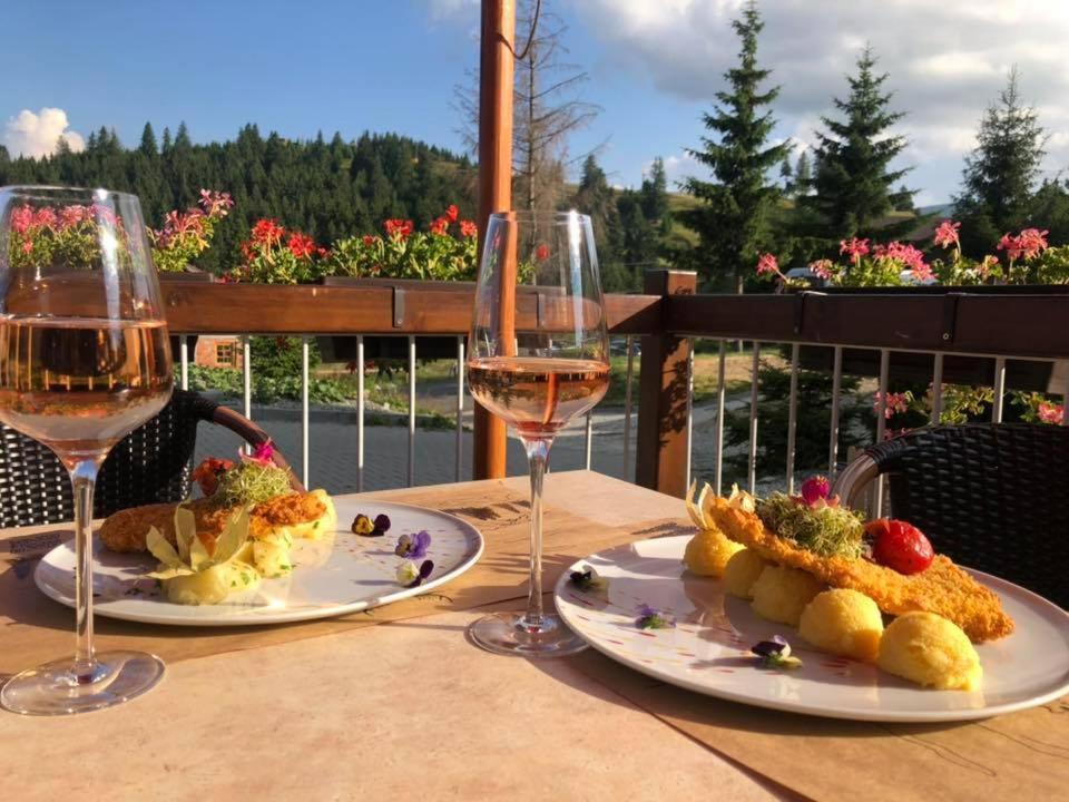 Pensiune Rara Păltiniş Esterno foto